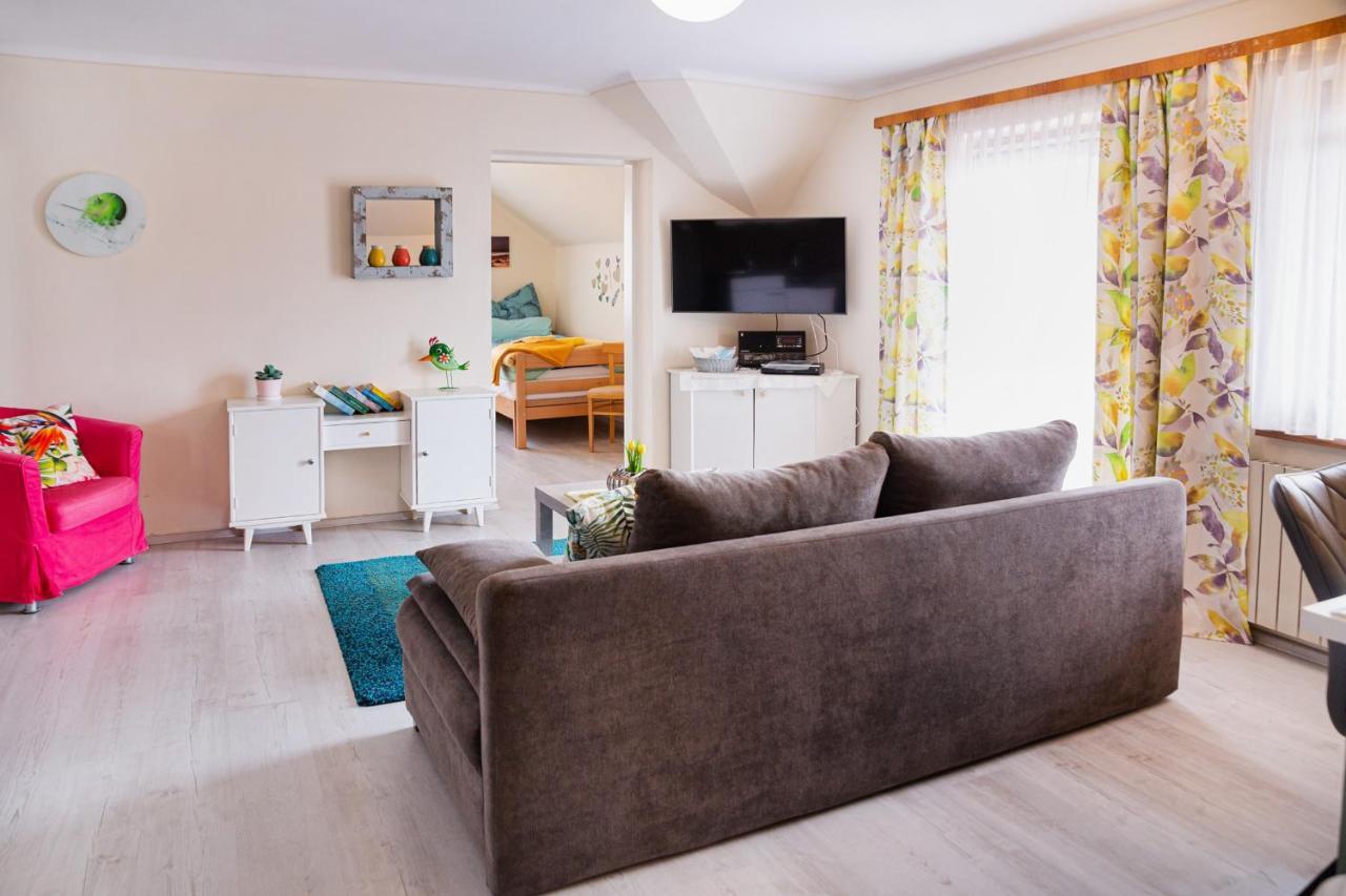 Haus Christina Apartment เซโบเดิน ภายนอก รูปภาพ